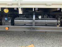 三菱ふそうキャンター平ボディ小型（2t・3t）[写真19]