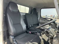 三菱ふそうキャンター平ボディ小型（2t・3t）[写真27]