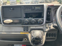 三菱ふそうキャンター平ボディ小型（2t・3t）[写真33]