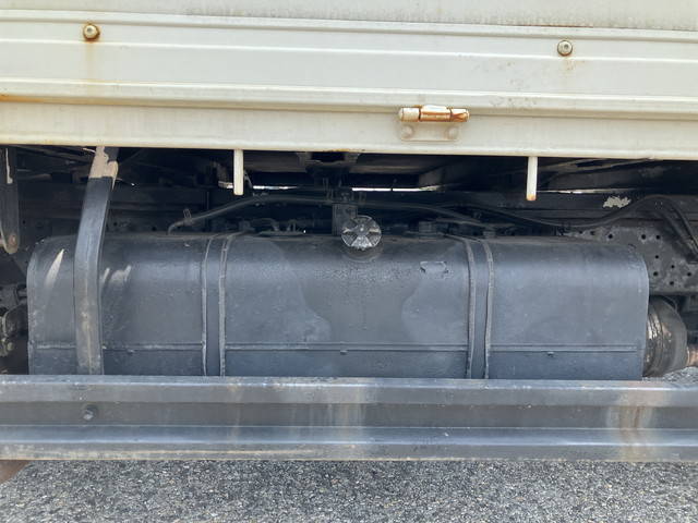 日野デュトロ平ボディ小型（2t・3t）[写真22]