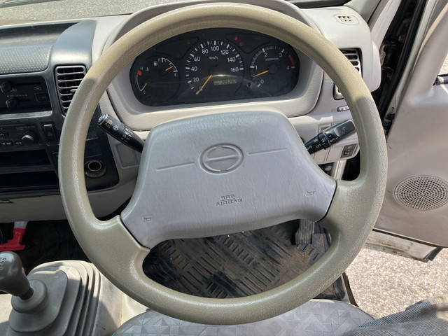 日野デュトロ平ボディ小型（2t・3t）[写真33]