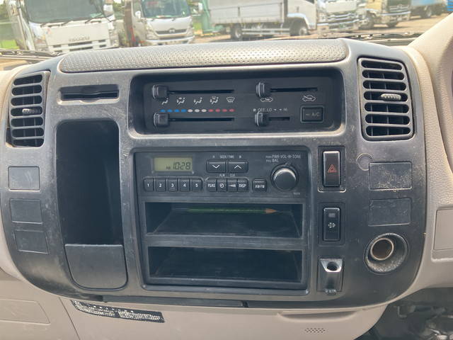 日野デュトロ平ボディ小型（2t・3t）[写真37]