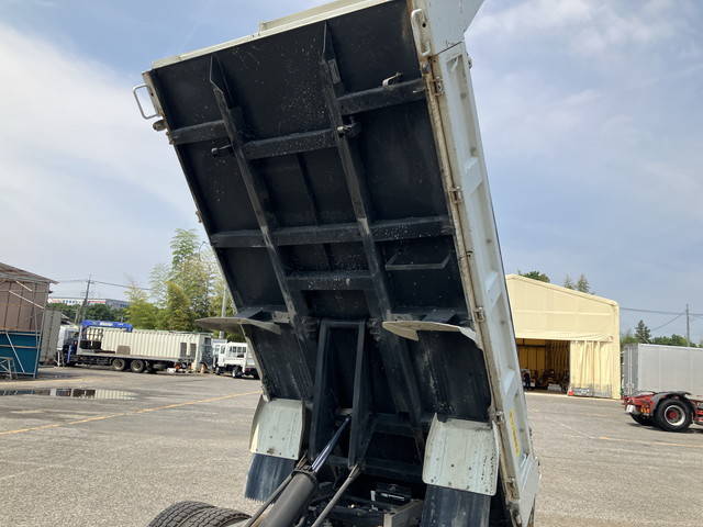 三菱ふそうキャンターダンプ小型（2t・3t）[写真19]