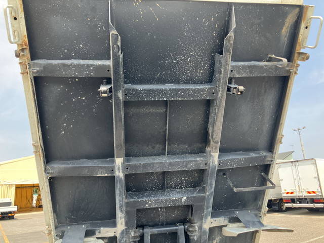 三菱ふそうキャンターダンプ小型（2t・3t）[写真20]