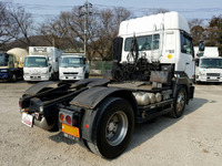 UDトラックスビッグサムトレーラーヘッド（トラクターヘッド）大型（10t）[写真02]