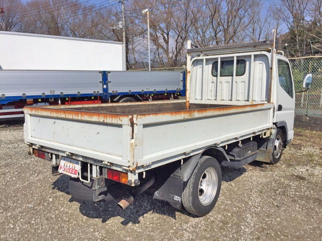 三菱ふそうキャンターガッツ平ボディ小型（2t・3t）[写真02]