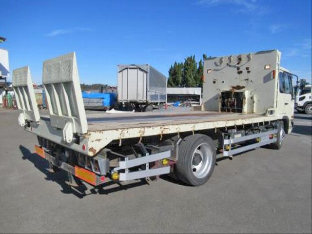 UDトラックスコンドルセーフティローダー増トン（6t・8t）[写真02]