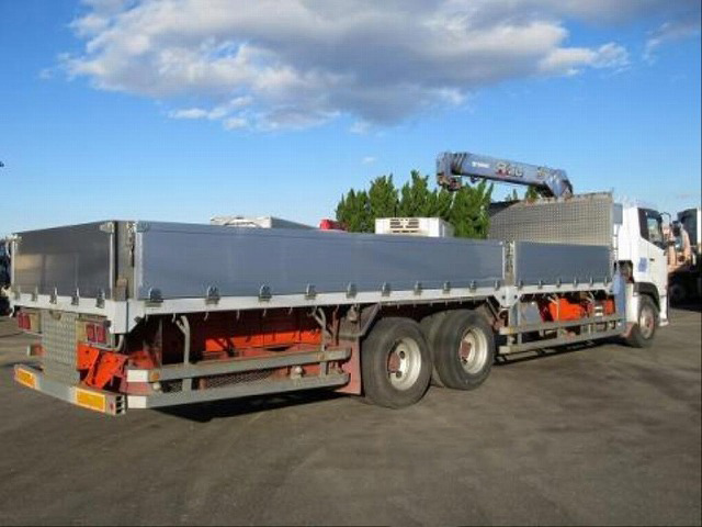 UDトラックスクオンクレーン4段大型（10t）[写真02]