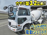 UDトラックスコンドルミキサー車（コンクリートミキサー）中型（4t）[写真01]