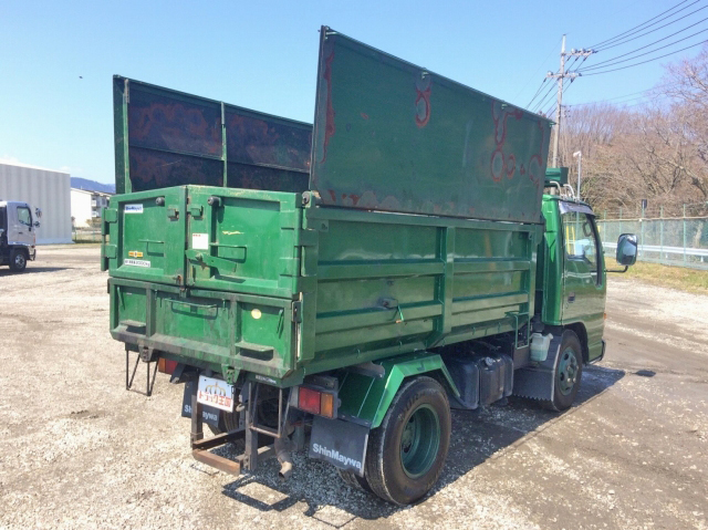 日産アトラス深ダンプ（土砂禁ダンプ）小型（2t・3t）[写真02]