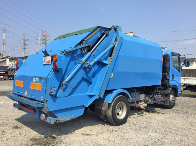 いすゞフォワードパッカー車（塵芥車）中型（4t）[写真02]