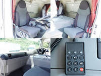 三菱ふそうスーパーグレートアルミウイング大型（10t）[写真20]