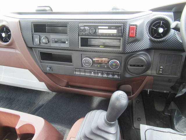 日野レンジャーアルミブロック中型（4t）[写真15]