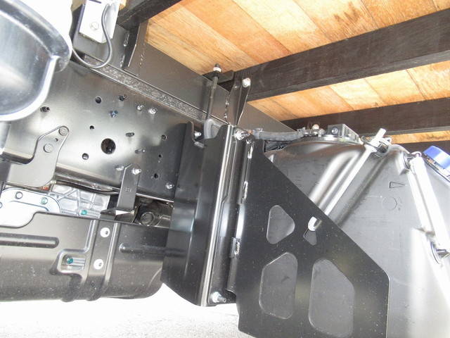 日野レンジャーアルミブロック中型（4t）[写真21]