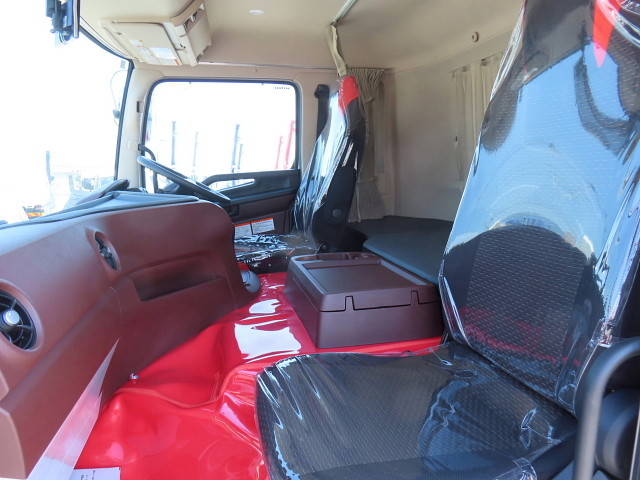 日野プロフィアダンプ大型（10t）[写真24]