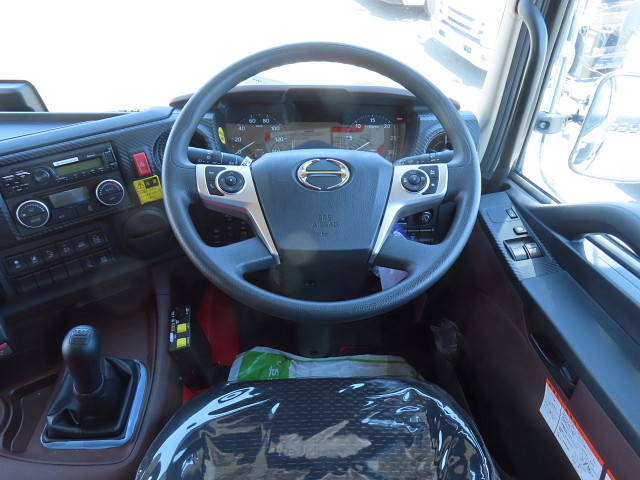 日野プロフィアダンプ大型（10t）[写真25]