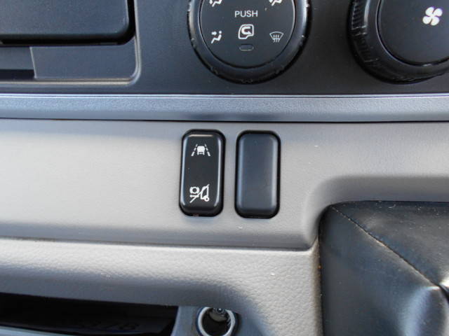 三菱ふそうキャンター平ボディ小型（2t・3t）[写真23]