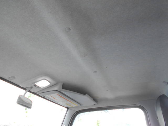 三菱ふそうキャンター平ボディ小型（2t・3t）[写真30]