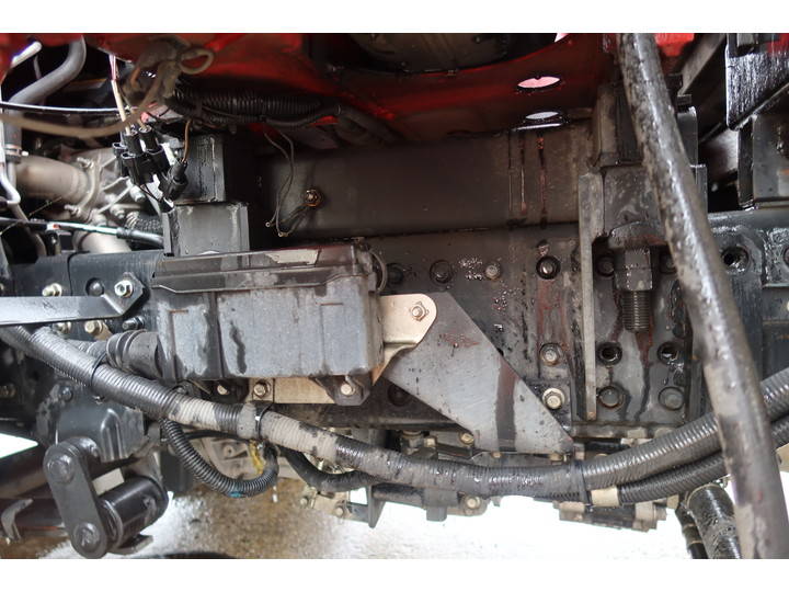 UDトラックスカゼットクレーン4段小型（2t・3t）[写真23]