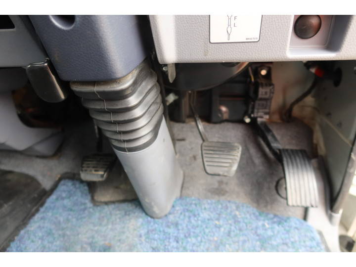 UDトラックスカゼットクレーン4段小型（2t・3t）[写真30]