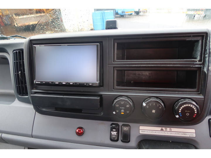 UDトラックスカゼットクレーン4段小型（2t・3t）[写真37]