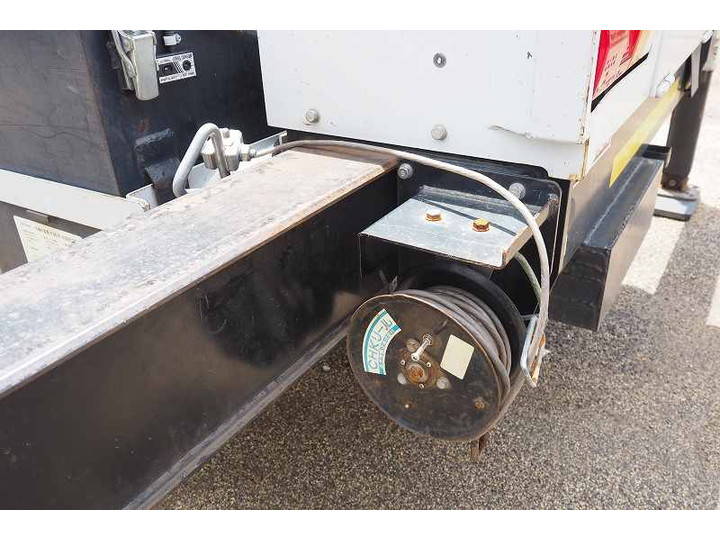 いすゞエルフ高所作業車小型（2t・3t）[写真12]