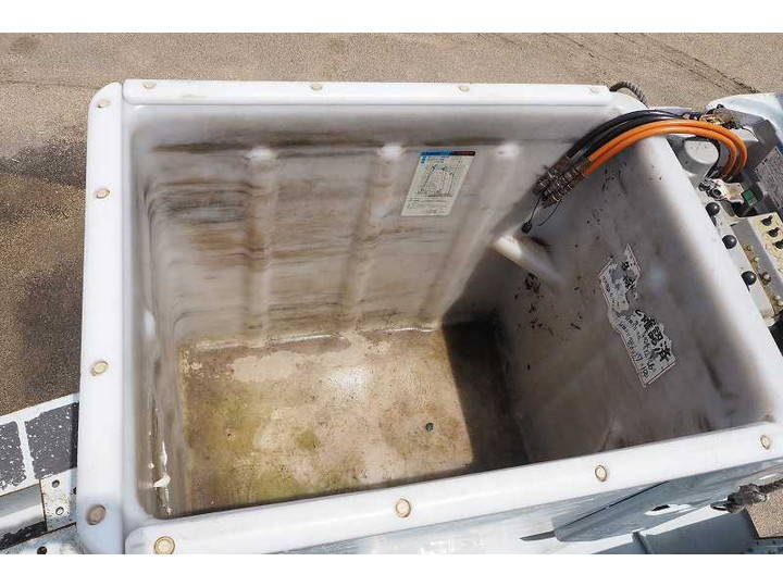 いすゞエルフ高所作業車小型（2t・3t）[写真20]