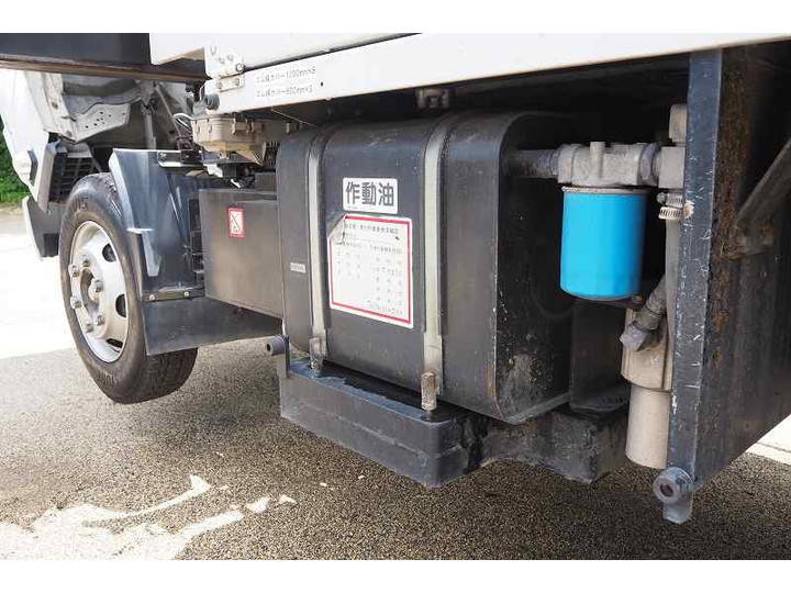 いすゞエルフ高所作業車小型（2t・3t）[写真29]