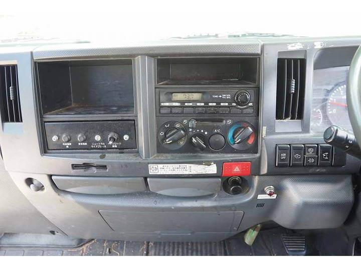 いすゞエルフ高所作業車小型（2t・3t）[写真39]