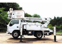 いすゞエルフ高所作業車小型（2t・3t）[写真06]