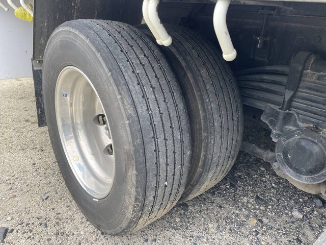 三菱ふそうファイターセルフクレーン4段増トン（6t・8t）[写真10]