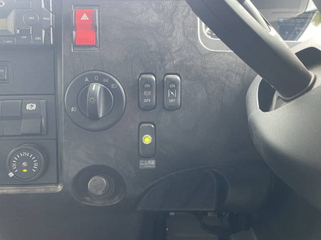 三菱ふそうファイターセルフクレーン4段増トン（6t・8t）[写真25]