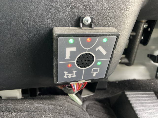 三菱ふそうファイターセルフクレーン4段増トン（6t・8t）[写真29]