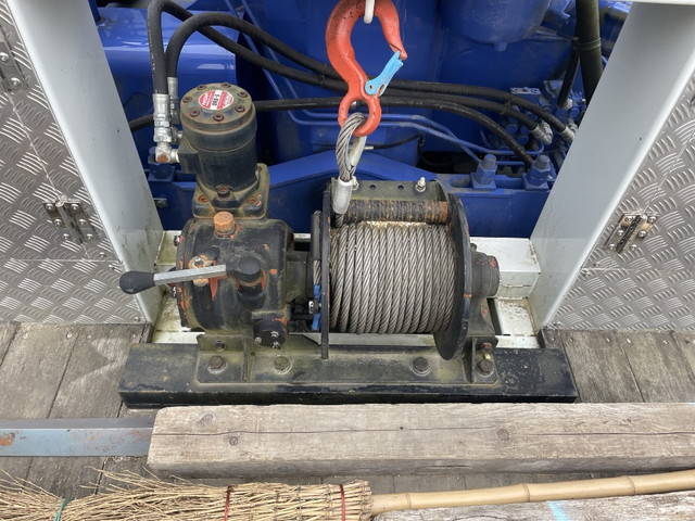 三菱ふそうファイターセルフクレーン4段増トン（6t・8t）[写真05]