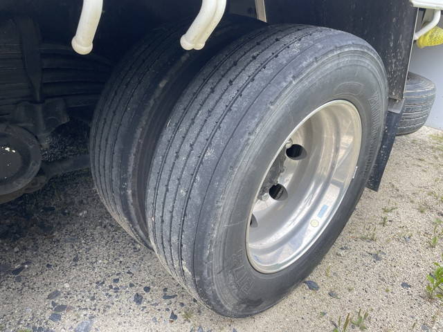 三菱ふそうファイターセルフクレーン4段増トン（6t・8t）[写真07]