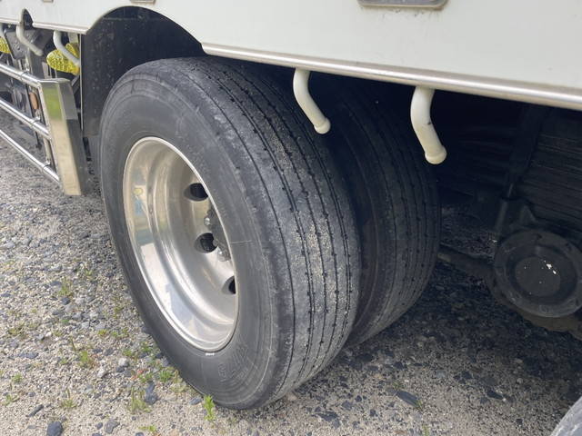 三菱ふそうファイターセルフクレーン4段増トン（6t・8t）[写真08]