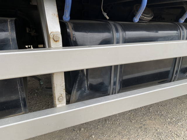 日野プロフィアアルミブロック大型（10t）[写真28]