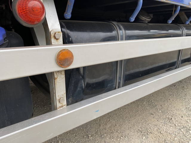 日野プロフィアアルミブロック大型（10t）[写真29]