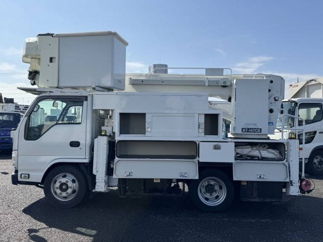 いすゞエルフ高所作業車小型（2t・3t）[写真16]