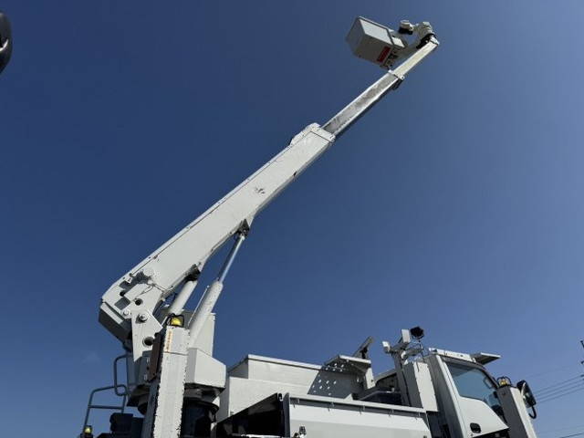 いすゞエルフ高所作業車小型（2t・3t）[写真04]