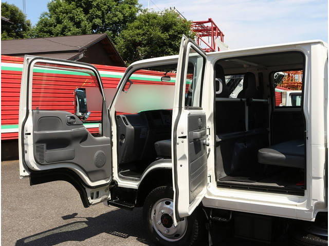 いすゞエルフダブルキャブ（Wキャブ）小型（2t・3t）[写真15]