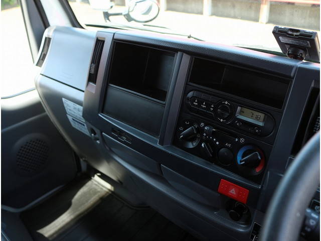 いすゞエルフダブルキャブ（Wキャブ）小型（2t・3t）[写真17]