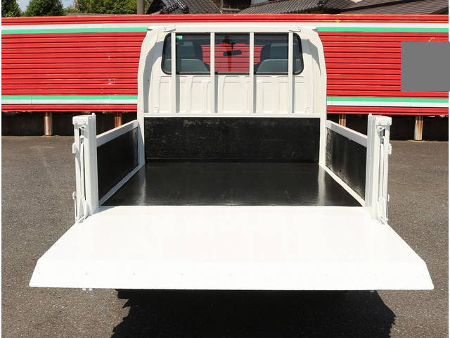 いすゞエルフダブルキャブ（Wキャブ）小型（2t・3t）[写真05]