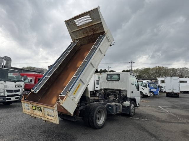 いすゞエルフダンプ小型（2t・3t）[写真02]