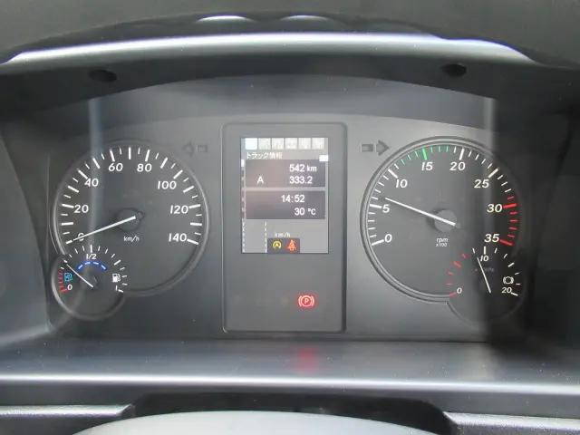 三菱ふそうファイターアルミウイング中型（4t）[写真15]