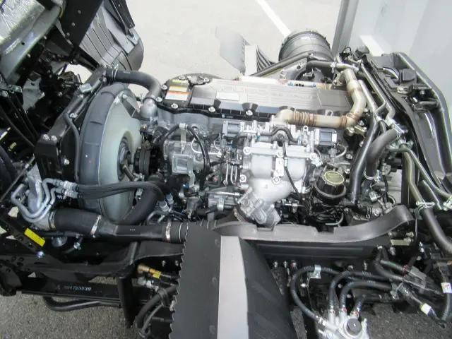 三菱ふそうファイターアルミウイング中型（4t）[写真22]