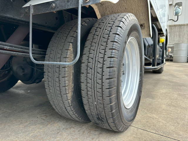 マツダタイタン冷凍車（冷蔵車）小型（2t・3t）[写真21]