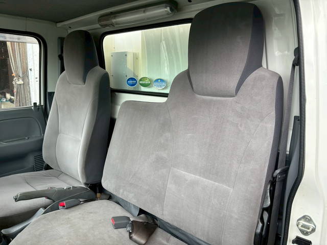 マツダタイタン冷凍車（冷蔵車）小型（2t・3t）[写真30]