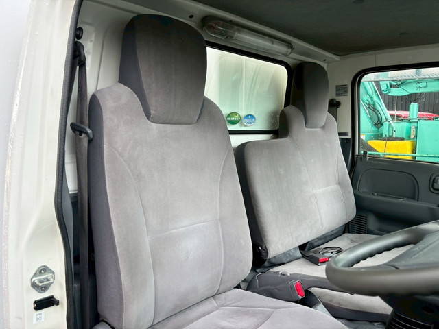 マツダタイタン冷凍車（冷蔵車）小型（2t・3t）[写真32]