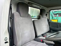 マツダタイタン冷凍車（冷蔵車）小型（2t・3t）[写真33]